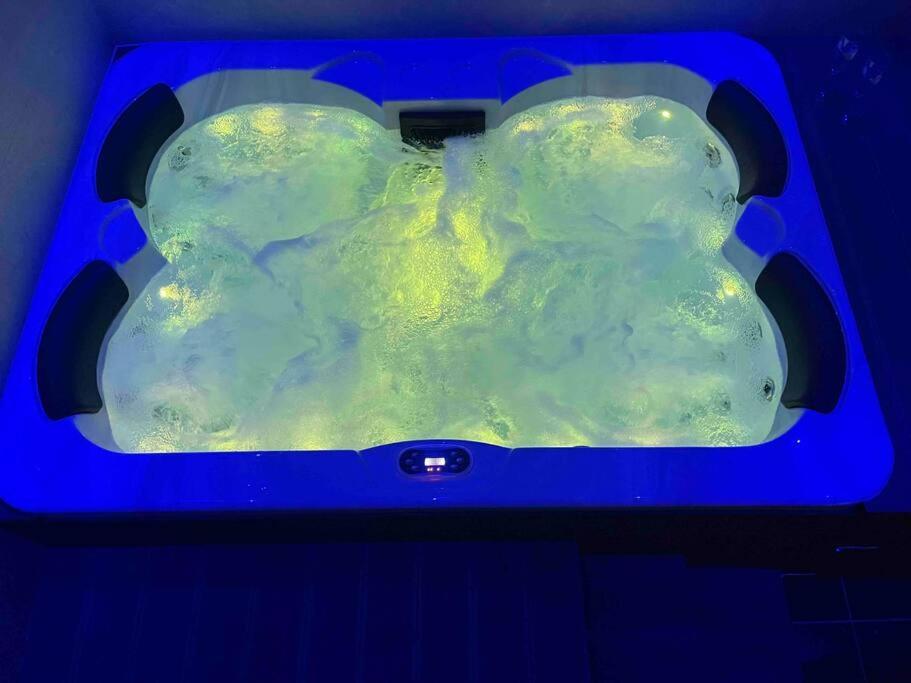 Jacuzzi Hammam Apartment *