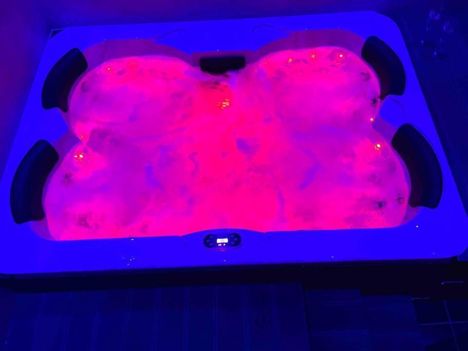 Jacuzzi Hammam Francheville (Rhone)